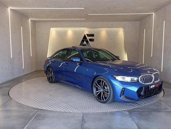 BMW 320i 2.0 16V TURBO FLEX M SPORT AUTOMÁTICO BMW 320i 2.0 16V TURBO FLEX M SPORT AUTOMÁTICO